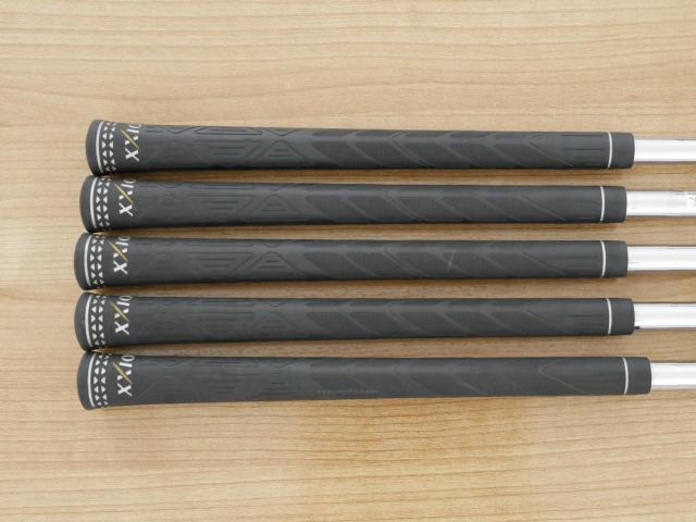 Iron set : XXIO : ชุดเหล็ก XXIO Cross (ออกปี 2019 ตีไกลที่สุดของที่สุดจาก XXIO หน้าเด้งสุดๆ) มีเหล็ก 7-Pw,Aw (5 ชิ้น ตีไกลกว่าปกติ 2 เบอร์) ก้านเหล็ก NS Pro 870 DST Flex R