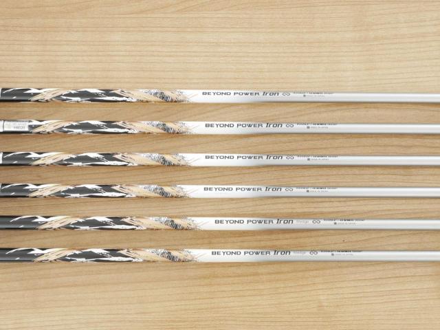 Iron set : Other Brand : ชุดเหล็ก Ryoma DSI (ตีง่ายมาก ไกลมากๆ หายากสุดๆ) มีเหล็ก 7-Pw,Aw,Sw (6 ชิ้น) ก้านตัวท็อป RYOMA BEYOND POWER IRON FLEX ∞
