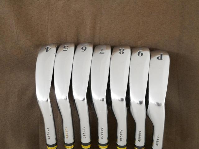 Iron set : Daiwa : ชุดเหล็ก Daiwa OnOff + (Forged) มีเหล็ก 4-Pw (7 ชิ้น) ก้านเหล็ก NS Pro 950 Flex R