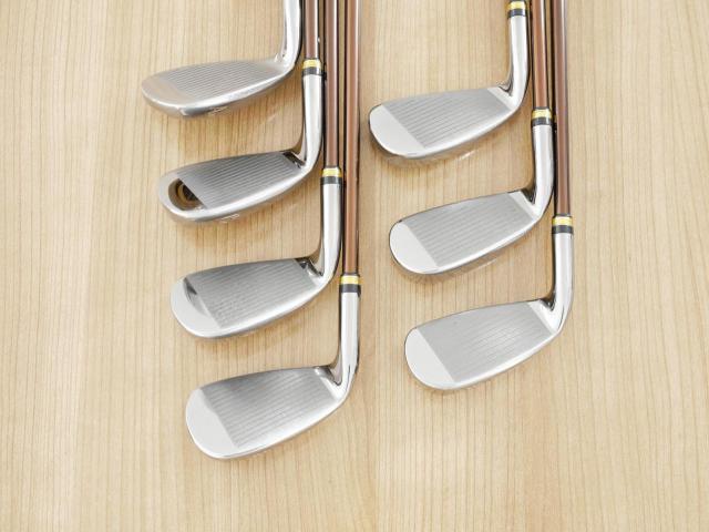 Iron set : Maruman : ชุดเหล็ก Maruman Majesty Prestigio Gold Premium (รุ่นท๊อปสุด หน้าเด้ง ตีไกลมาก ของใหม่ 1 แสนบาท) มีเหล็ก 5-Pw,Aw (7 ชิ้น) ก้านกราไฟต์ Flex R