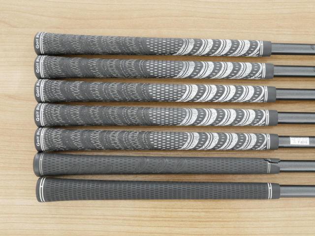 Iron set : Mizuno : ชุดเหล็ก Mizuno Intage Titanium (รุ่นท๊อป ใบใหญ่ ตีไกลมาก) มีเหล็ก 4-Pw (7 ชิ้น) ก้านกราไฟต์ Flex R