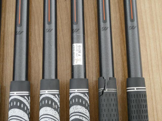 Iron set : Mizuno : ชุดเหล็ก Mizuno Intage Titanium (รุ่นท๊อป ใบใหญ่ ตีไกลมาก) มีเหล็ก 4-Pw (7 ชิ้น) ก้านกราไฟต์ Flex R