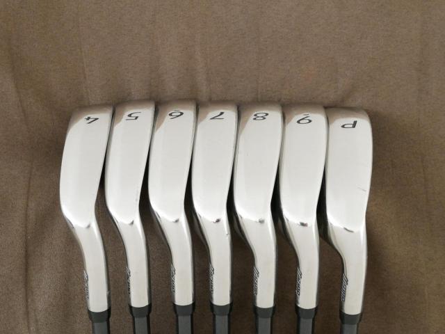 Iron set : Mizuno : ชุดเหล็ก Mizuno Intage Titanium (รุ่นท๊อป ใบใหญ่ ตีไกลมาก) มีเหล็ก 4-Pw (7 ชิ้น) ก้านกราไฟต์ Flex R