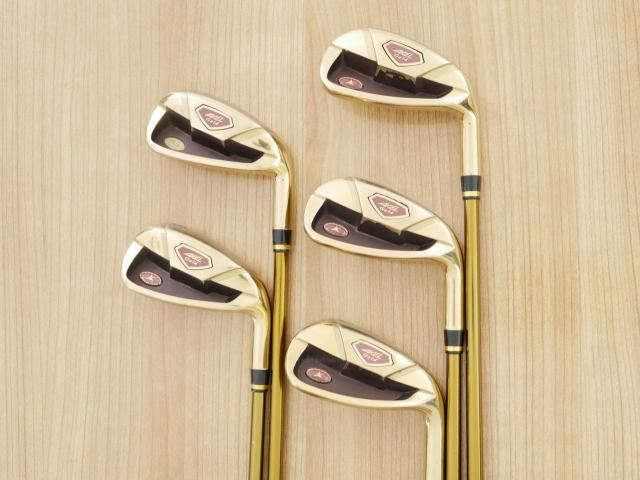 Iron set : Tsuruya : **มีตำหนิ** ชุดเหล็ก Tsuruya AXEL Gold Premium II (รุ่นปี 2017 ของใหม่ 6 หมื่นกว่าบาท หน้าเด้งสุดๆ ไกลสุดๆๆ) มีเหล็ก 7-Pw,Aw (5 ชิ้น) ก้านกราไฟต์ Flex S