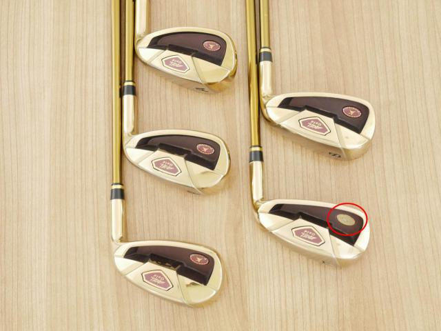Iron set : Tsuruya : **มีตำหนิ** ชุดเหล็ก Tsuruya AXEL Gold Premium II (รุ่นปี 2017 ของใหม่ 6 หมื่นกว่าบาท หน้าเด้งสุดๆ ไกลสุดๆๆ) มีเหล็ก 7-Pw,Aw (5 ชิ้น) ก้านกราไฟต์ Flex S