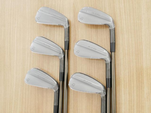 Iron set : Taylormade : **ของใหม่ ยังไม่แกะพลาสติก**ชุดเหล็ก Taylormade P770 Black Forged (หายาก รุ่นล่าสุด ออกปี 2024 นุ่ม แน่น) มีเหล็ก 5-Pw (6 ชิ้น) ก้านเหล็ก Ns Pro Modus 120 Flex S