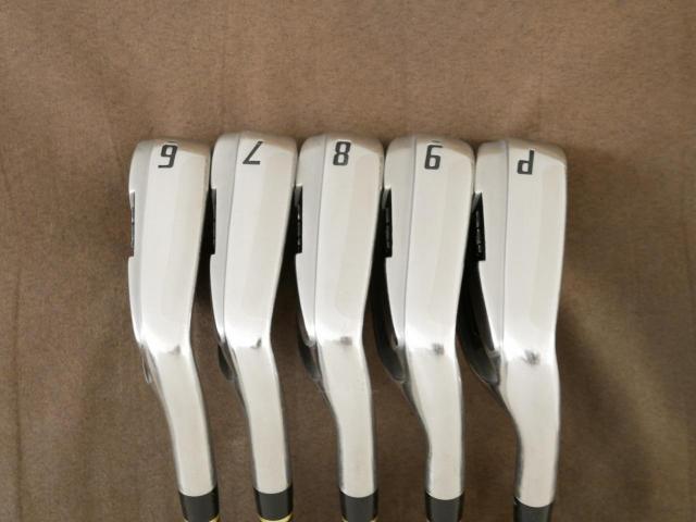Iron set : Other Brand : ชุดเหล็ก Ryoma DSI (ตีง่ายมาก ไกลมากๆ หายากสุดๆ) มีเหล็ก 6-Pw (5 ชิ้น เหล็ก 7 ระยะเท่าเหล็ก 6 รุ่นอื่น) ก้านกราไฟต์ Tour AD Flex R