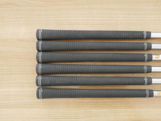 Iron set : Callaway : ชุดเหล็ก Callaway Mavrik (ปี 2020 ตีง่าย ไกลมากๆ) มีเหล็ก 6-Pw,Aw (6 ชิ้น) ก้านกราไฟต์ Mitsubishi Diamana 50 Flex S