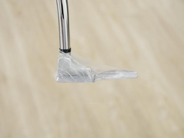 Putter : All : **ของใหม่ ยังไม่แกะพลาสติก** พัตเตอร์ Odyssey White Hot OG BIG-T BLADE ก้าน Stroke LAB ยาว 34 นิ้ว