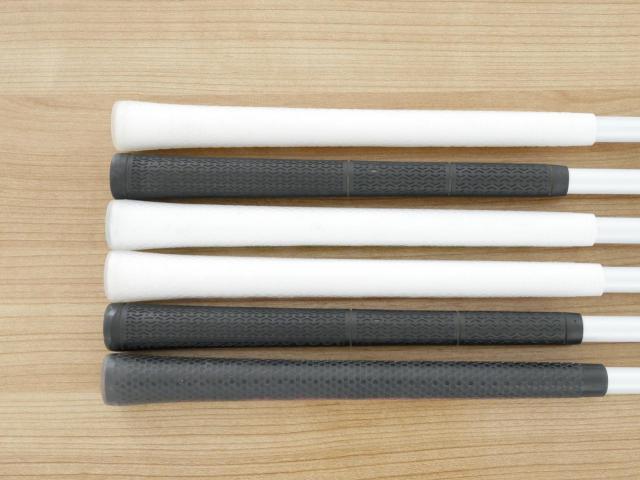 Iron set : PRGR : ชุดเหล็กกระเทย PRGR Super Egg Iron (ปี 2018 ตัวท๊อปสุด หน้าเด้งเกินกฏ ใช้แข่งไม่ได้ ตีไกมลมากๆ) มีเหล็ก 7-Pw,Aw,Sw (6 ชิ้น) ก้านกราไฟต์ Flex R2 (M-35)