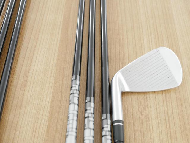 Iron set : Other Brand : **มีตำหนิ** ชุดเหล็ก Srixon Z745 Forged มีเหล็ก 4-Pw (7 ชิ้น) ก้านกราไฟต์ Mitsubishi KUROKAGE 80i Flex R