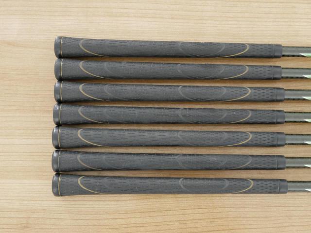 Iron set : Honma : ชุดเหล็ก Honma Beres IE-03 (ออกปี 2016 เหมาะกับซีเนียร์) มีเหล็ก 6-11,Sw (7 ชิ้น) ก้าน ARMRQ 8 (45) Flex R (2 ดาว)