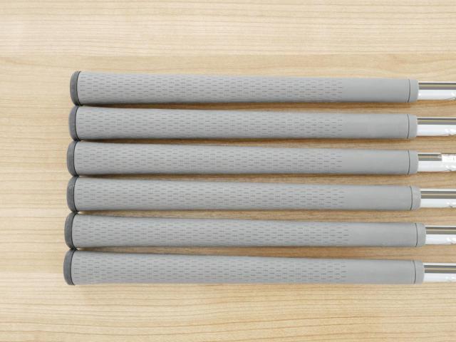 Iron set : Fourteen : ชุดเหล็ก Fourteen TC-404 (ปี 2018 ใบใหญ่ ตีไกลมาก เหล็ก 7 Loft 28) มีเหล็ก 6-Pw,Aw (6 ชิ้น) ก้านกราไฟต์ Flex R