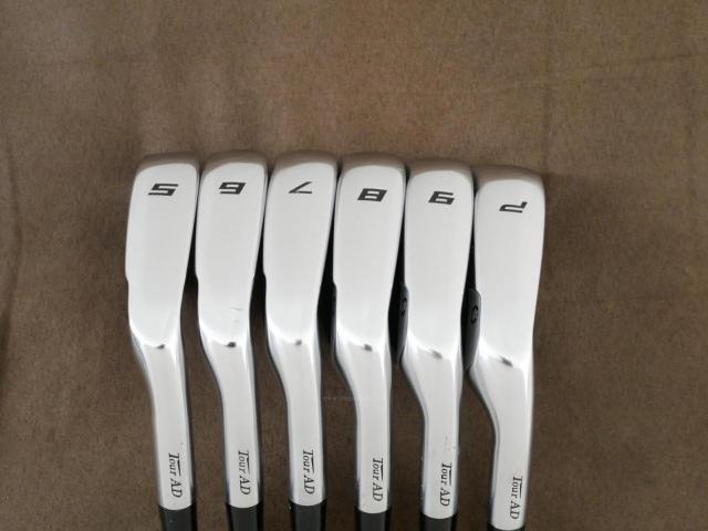 Iron set : Other Brand : ชุดเหล็ก Tour AD DI (หายากมาก) มีเหล็ก 5-Pw (6 ชิ้น) ก้านกราไฟต์ UST Mamiya RECOIL DART 6 Flex R
