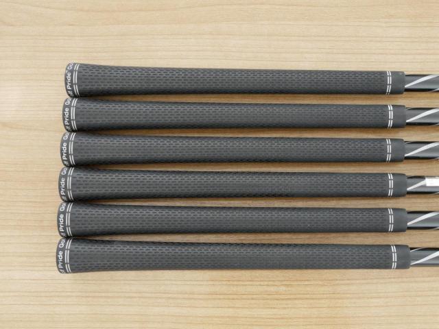 Iron set : Titleist : ชุดเหล็ก Titleist AP1 718 (ออกปี 2018) มีเหล็ก 5-Pw (6 ชิ้น) ก้านกราไฟต์ Fujikura MCI 60 Flex S