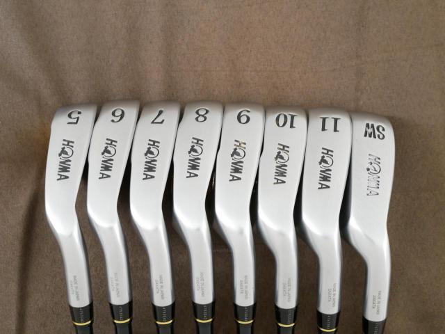 Iron set : Honma : **ก้าน 3 ดาว** ชุดเหล็ก Honma TwinMarks MG818 (รุ่นหายากก) มีเหล็ก 5-11,Sw (8 ชิ้น) ก้านกราไฟต์ ARMRQ 851 Flex R (3 ดาว)