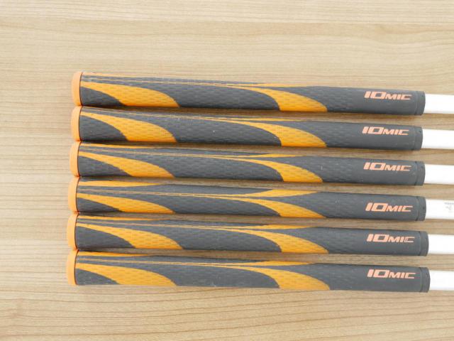 Iron set : Titleist : ชุดเหล็ก Titleist VG3 Type D Forged (ปี 2017 Japan Spec. ตีง่ายและไกลที่สุดของ Titleist) มีเหล็ก 5-Pw (6 ชิ้น) ก้านกราไฟต์ Tour AD AD-65 II Flex R