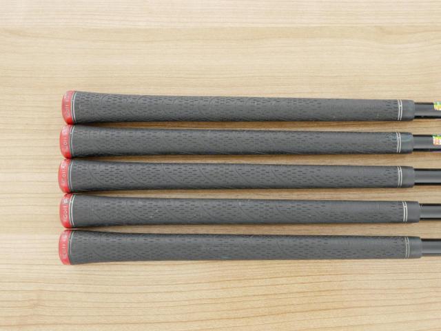 Iron set : Maruman : ชุดเหล็กกระเทย Maruman Shuttle i3000AR (ตีง่าย ไกลมาก) มีเหล็ก 7-10,Pw (5 ชิ้น) ก้านกราไฟต์ Flex R