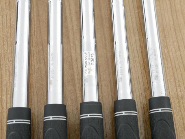 Iron set : Mizuno : ชุดเหล็ก Mizuno JPX 900 Forged (นุ่มมาก ตีง่าย ระยะดี) มีเหล็ก 6-Pw (5 ชิ้น) ก้านเหล็ก Dynamic Gold 95 S200