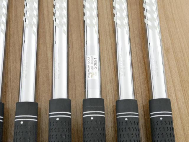 Iron set : PRGR : ชุดเหล็ก PRGR RS Forged (นุ่มมากๆ) มีเหล็ก 4-Pw (7 ชิ้น) ก้านเหล็ก NS Pro 85 Flex SR (M-40)