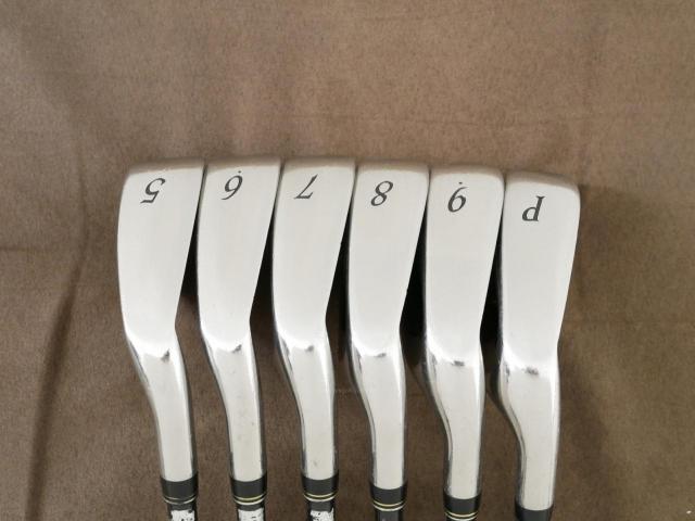 Iron set : XXIO : ชุดเหล็ก XXIO Prime 9 (ออกปี 2018 ท๊อปสุด ตีง่าย ไกล) มีเหล็ก 5-Pw (6 ชิ้น) ก้านกราไฟต์ SP-900 Flex SR
