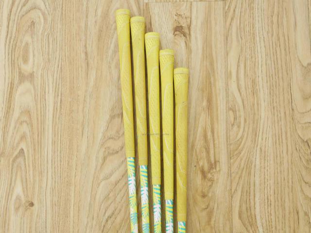 Lady club : All : ชุดเหล็ก Bridgestone Paradiso มีเหล็ก 7-Pw,Sw (5 ชิ้น) ก้านกราไฟต์ Flex L