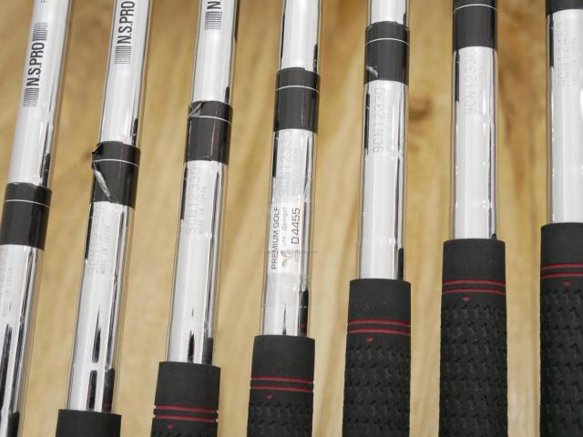 Iron set : PRGR : ชุดเหล็ก PRGR RS Red (รุ่นปี 2020 หน้าเด้ง ตีไกลมาก) มีเหล็ก 5-Pw,Aw,Sw (8 ชิ้น) ก้านเหล็ก NS Pro 80 Flex SR (M-40)