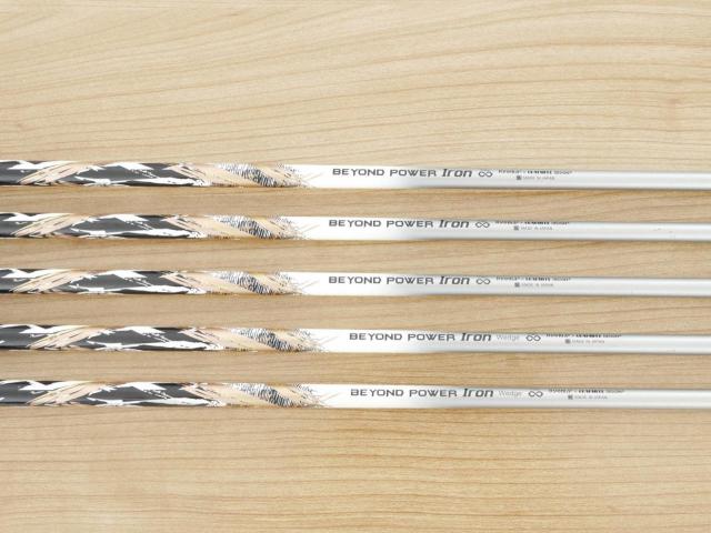 Iron set : Other Brand : ชุดเหล็ก Ryoma DSI (ตีง่ายมาก ไกลมากๆ หายากสุดๆ) มีเหล็ก 8-Pw,Aw,Sw (5 ชิ้น) ก้านตัวท็อป RYOMA BEYOND POWER IRON FLEX ∞