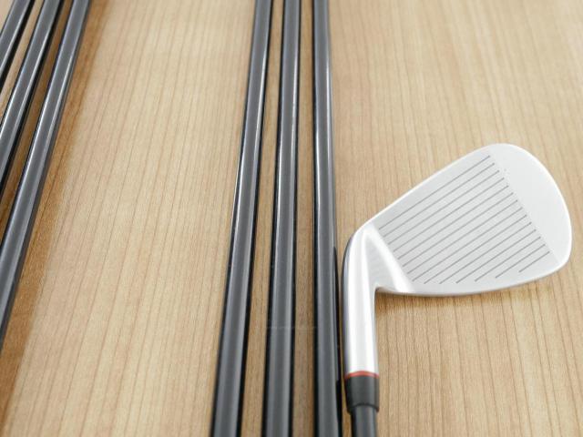 Iron set : Fourteen : ชุดเหล็ก Fourteen PC-555 (ตีง่าย ไกล) มีเหล็ก 5-Pw,Aw (7 ชิ้น) ก้านกราไฟต์ Flex S