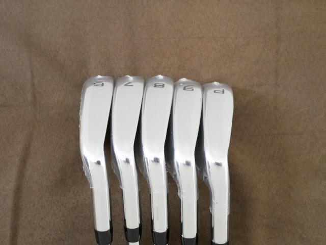 Iron set : Callaway : **ของใหม่ ยังไม่แกะพลาสติก** ชุดเหล็ก Callaway ELYTE (รุ่นล่าสุด ออกปี 2025 ตีง่ายมาก ไกล Japan Spec.) มีเหล็ก 6-Pw (5 ชิ้น) ก้านเหล็ก NS Pro 950 NEO Flex R