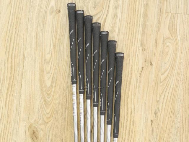 Iron set : Katana : ชุดเหล็ก Katana Voltio NINJA Model V (ปี 2020 หน้าเด้ง ตีไกล) มีเหล็ก 6-Pw,Aw,Sw (7 ชิ้น) ก้านกราไฟต์ Fujikura Voltio 40 Flex R