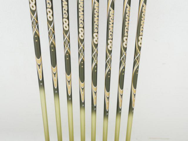 Iron set : Honma : ชุดเหล็ก Honma Beres IS-05 Forged (ปี 2017) มีเหล็ก 6-11,Aw,Sw (8 ชิ้น ระยะเทียบเท่า 5-Pw,Aw,Sw ของรุ่นอื่นๆ) ก้าน ARMRQ ∞ (48) Flex R (2 ดาว)