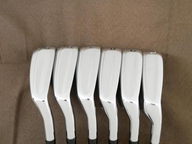 Iron set : Maruman : ชุดเหล็ก Maruman Shuttle (ออกปี 2022 ตีง่าย ไกลสุดๆๆๆๆ) มีเหล็ก 5-Pw (6 ชิ้น) ก้านกราไฟต์ Flex R