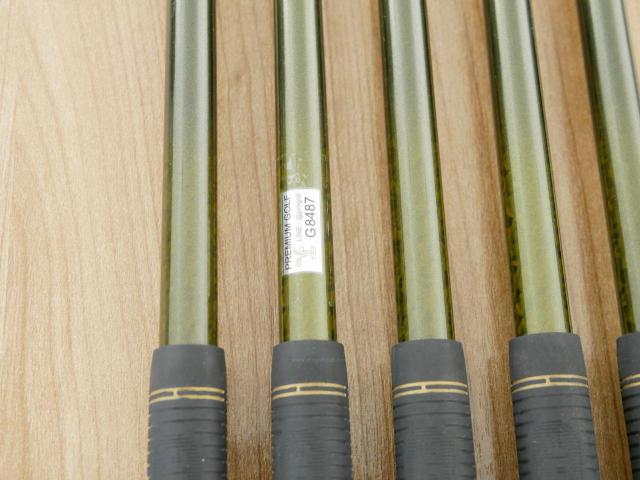 Iron set : Honma : **ก้าน 3 ดาว** ชุดเหล็ก Honma Beres A-Spec II (รุ่นปี 2021 ตีง่าย ไกล) มีเหล็ก 7-11 (5 ชิ้น ) ก้าน ARMRQ A-Spec (47) Flex R (3 ดาว)