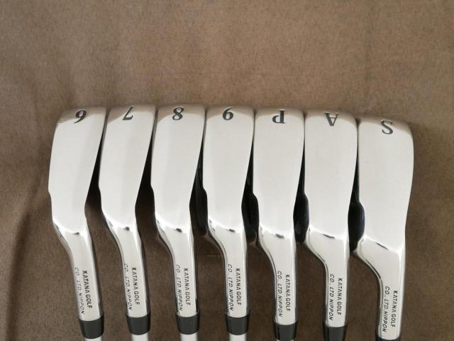 Iron set : Katana : ชุดเหล็ก Katana Sword Sniper Seven (ใบใหญ่ ตีง่าย ไกล) มีเหล็ก 6-Pw,Aw,Sw (7 ชิ้น) ก้านกราไฟต์ Fujikura Speeder 588 Flex R