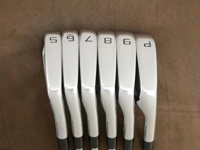 Iron set : Taylormade : ชุดเหล็ก Taylormade P7MC Forged (ซีรี่ย์ท้อปสุด ออกปี 2021) มีเหล็ก 5-Pw (6 ชิ้น) ก้านเหล็ก Dynamic Gold EX Weight Lock Tour Issue S200