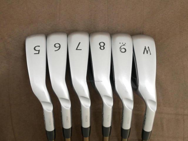 Iron set : Ping : ชุดเหล็ก Ping G400 (ปี 2018 ใบใหญ่ ง่าย ไกล) มีเหล็ก 5-Pw (6 ชิ้น) ก้านกราไฟต์ Ping Alta J CB Flex R