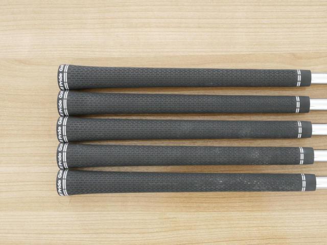 Iron set : Ping : ชุดเหล็ก Ping i240 (รุ่นล่าสุด ออกปี 2025) มีเหล็ก 6-Pw (5 ชิ้น) ก้านเหล็ก Dynamic Gold 95 S200
