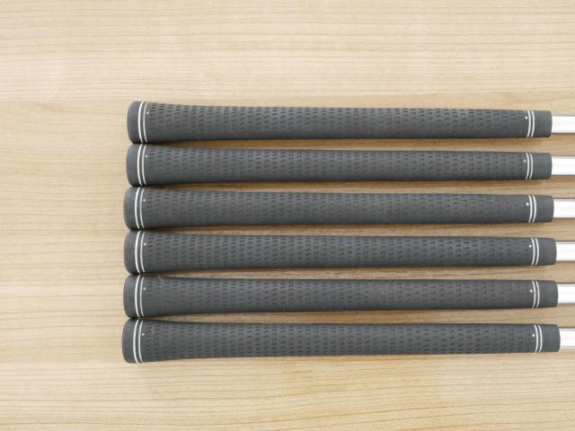 Iron set : PRGR : ชุดเหล็ก PRGR 03 Forged (รุ่นปี 2023 ตีง่าย ไกลมากๆๆ) มีเหล็ก 6-Pw,AW (6 ชิ้น) ก้านเหล็ก NS Pro 85 Flex SR (M-40)