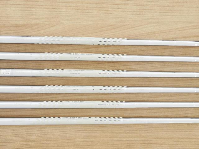 Iron set : PRGR : ชุดเหล็ก PRGR 03 Forged (รุ่นปี 2023 ตีง่าย ไกลมากๆๆ) มีเหล็ก 6-Pw,AW (6 ชิ้น) ก้านเหล็ก NS Pro 85 Flex SR (M-40)