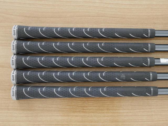 Iron set : Callaway : ชุดเหล็ก Callaway Big Bertha (รุ่นล่าสุด ปี 2023 ตีง่ายที่สุดของ Callaway) มีเหล็ก 6-Pw (5 ชิ้น) ก้านกราไฟต์ Fujikura Speeder NX Flex R