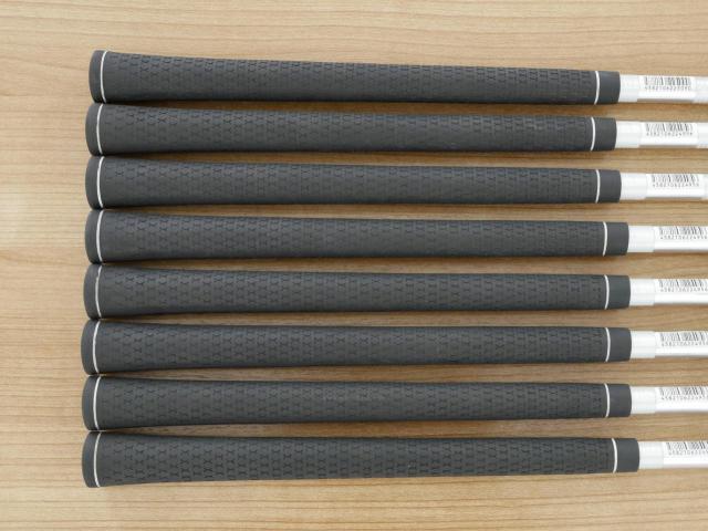 Iron set : Other Brand : ชุดเหล็ก Ryoma DSI (ตีง่ายมาก ไกลมากๆ หายากสุดๆ) มีเหล็ก 5-Pw,Aw,Sw (8 ชิ้น เหล็ก 5 ระยะเท่าเหล็ก 4 รุ่นอื่น) ก้านกราไฟต์ Tour AD Flex R