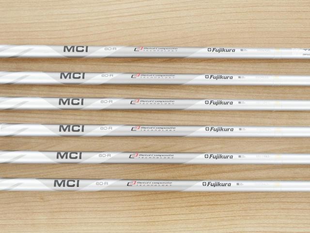 Iron set : Mizuno : ชุดเหล็ก Mizuno JPX 923 Hot Metal (ออกปี 2023 ตัวท๊อป ง่าย ไกล) มีเหล็ก 5-Pw (6 ชิ้น) ก้านกราไฟต์ Fujikura MCI 60 Flex R