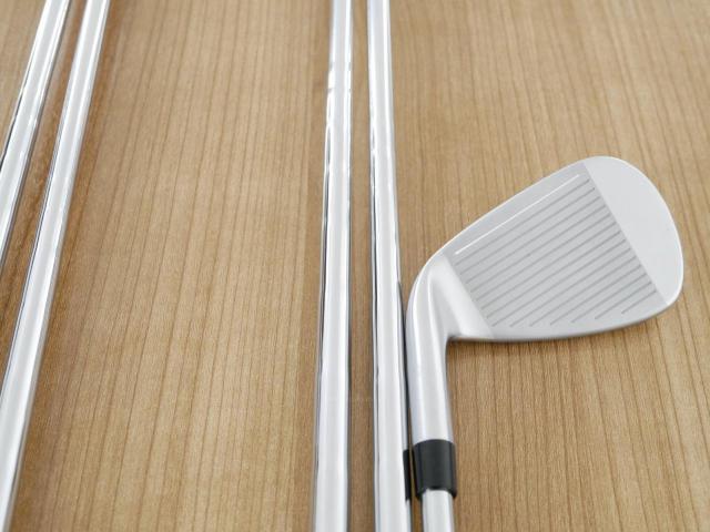 Iron set : Taylormade : ชุดเหล็ก Taylormade Qi (รุ่นล่าสุด ออกปี 2024 Japan Spec.) มีเหล็ก 6-Pw (5 ชิ้น) ก้านเหล็ก KBS Max MT 85 Flex S