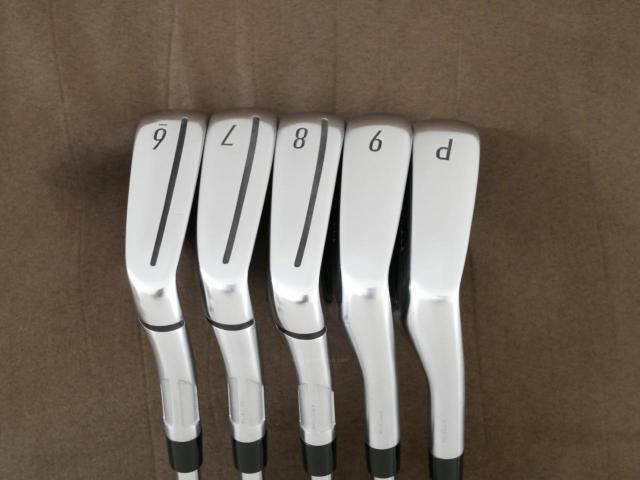 Iron set : Taylormade : ชุดเหล็ก Taylormade Qi (รุ่นล่าสุด ออกปี 2024 Japan Spec.) มีเหล็ก 6-Pw (5 ชิ้น) ก้านเหล็ก KBS Max MT 85 Flex S