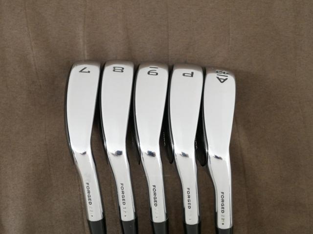 Iron set : Callaway : ชุดเหล็ก Callaway EPIC Max Fast (รุ่นแพงสุด ไกลสุดของ Callaway ปี 2021) มีเหล็ก 7-Pw,Aw (5 ชิ้น) ก้านกราไฟต์ Fujikura Speeder Evolution Flex R