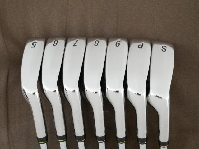 Iron set : Tsuruya : ชุดเหล็ก Tsuruya S-II (ใบใหญ่ ตีง่าย) มีเหล็ก 5-Pw,Sw (7 ชิ้น) ก้านเหล็ก NS Pro 950 Flex R
