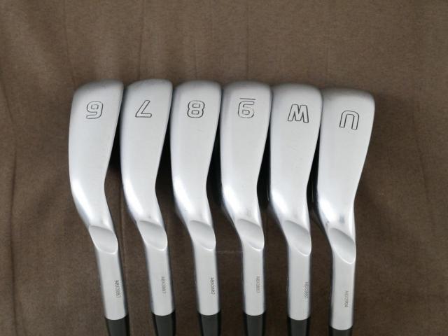 Iron set : Ping : ชุดเหล็ก Ping G700 (ปี 2019 Japan Spec. ใบใหญ่ ง่ายที่สุด ไกลที่สุดของ Ping) มีเหล็ก 6-Pw,Aw (6 ชิ้น) ก้านกราไฟต์ Mitsubishi FUBUKI Flex R