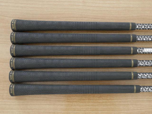 Iron set : Honma : ชุดเหล็ก Honma Beres Black Forged (ออกปี 2022 สวยมากๆ) มีเหล็ก 6-11 (6 ชิ้น เทียบเท่า 5-Pw) ก้าน ARMRQ MX Flex S