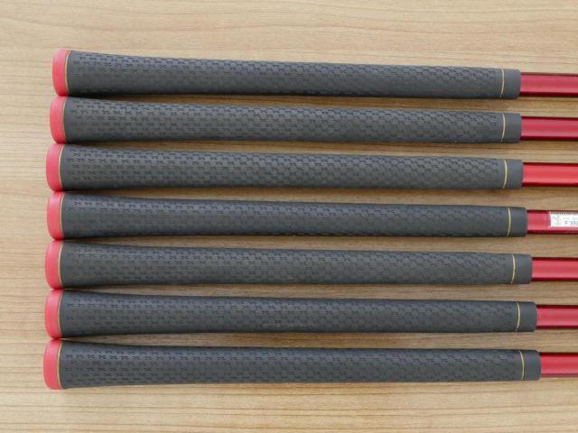 Iron set : Other Brand : ชุดเหล็ก ENA HIOU (เบามากๆ หน้าเด้ง เหมาะกับซีเนียร์) มีเหล็ก 5-Pw,Sw (7 ชิ้น) ก้านกราไฟต์ Flex R